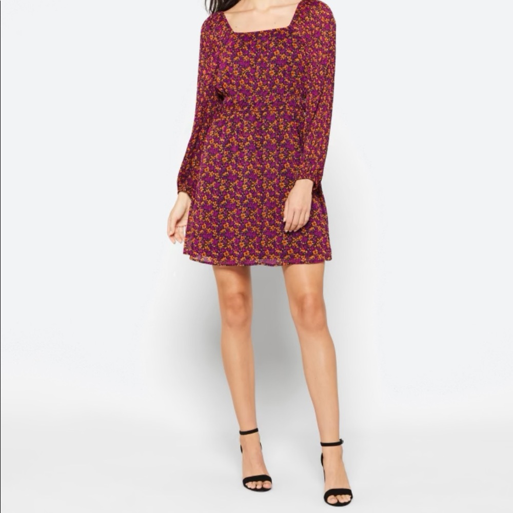 Les Serein Eliette Pleated dress with floral pattern and blouson sleeves
